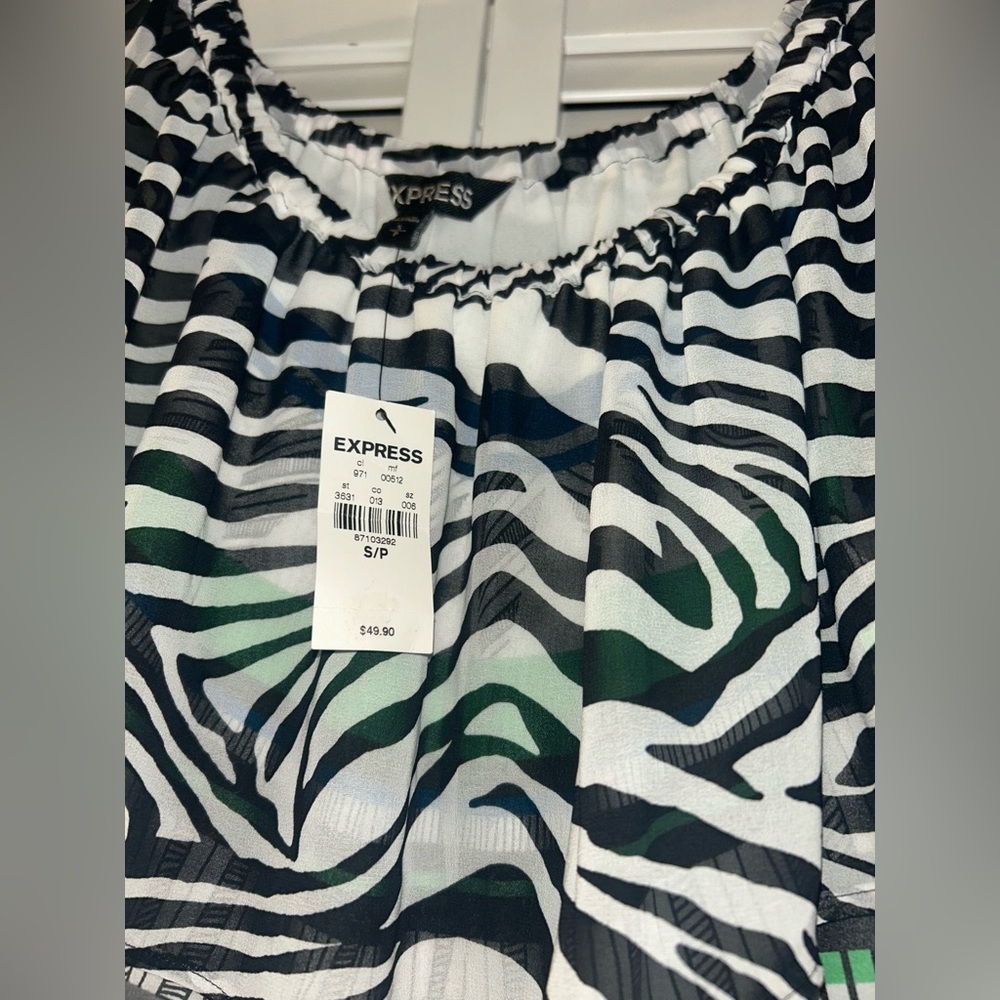 Express Multicolor Zebra Pattern Blouse - Picture 2 of 8